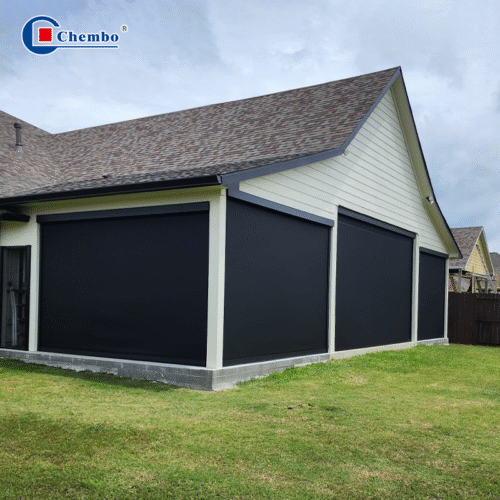 V7 roller blind