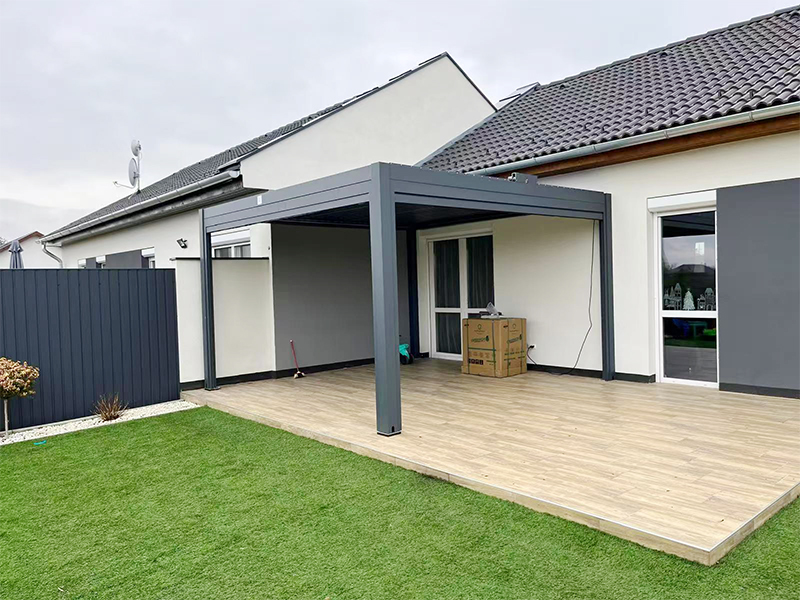 aluminum pergola