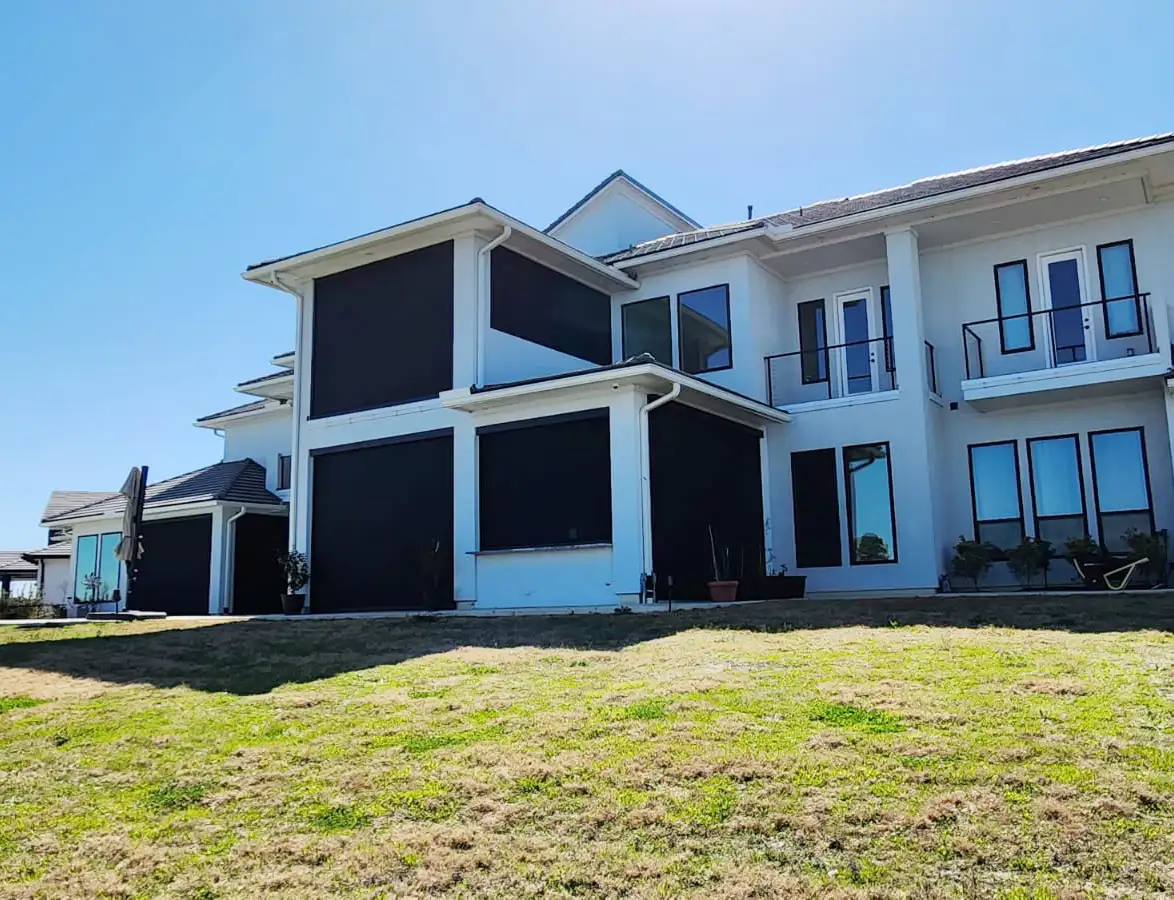 roller blinds outdoor